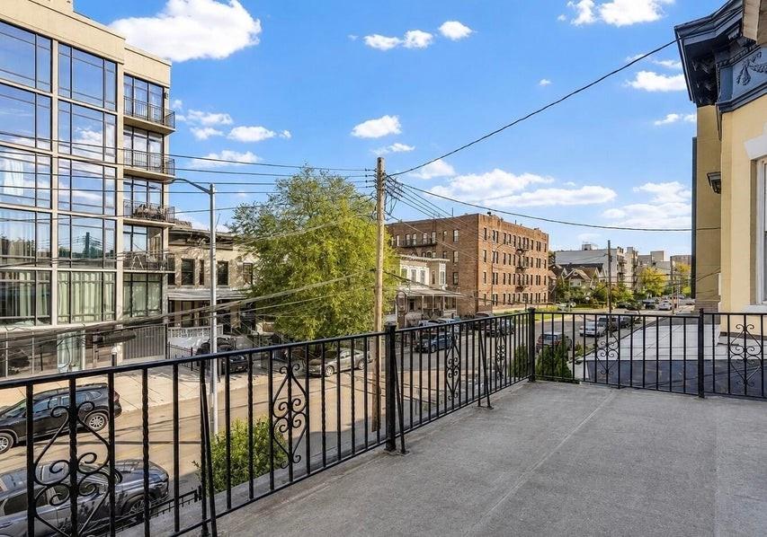 63 Highview Avenue New Brighton Staten Island NY 10301