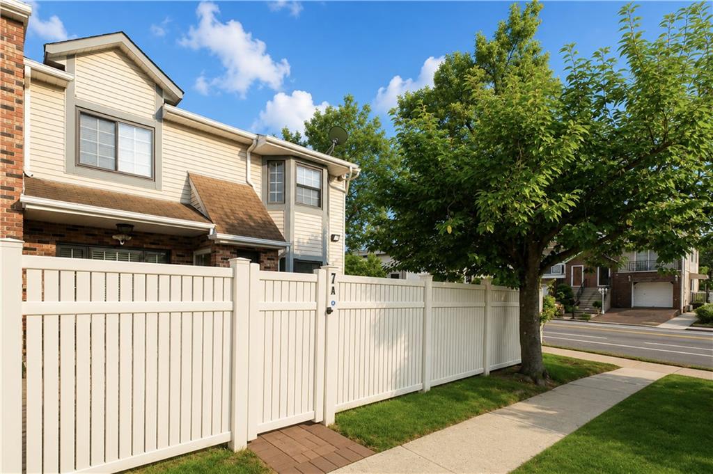 7 Shirra Avenue New Springville Staten Island NY 10314