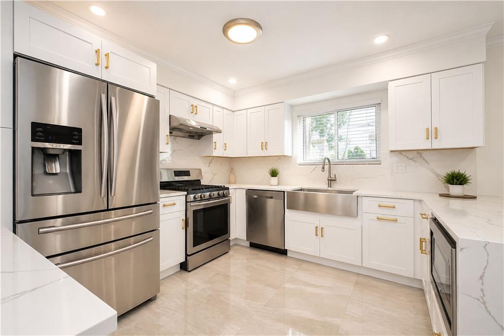 7 Shirra Avenue New Springville Staten Island NY 10314