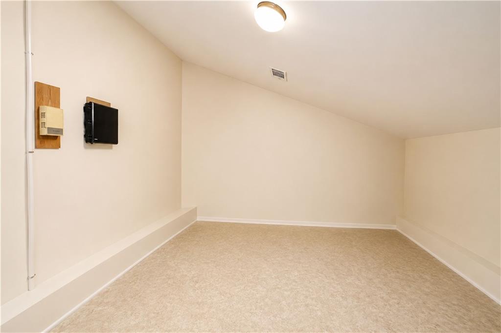 7 Shirra Avenue New Springville Staten Island NY 10314