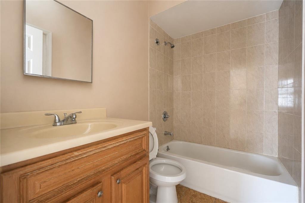 25 Northfield Avenue Mariner's Harbor Staten Island NY 10303