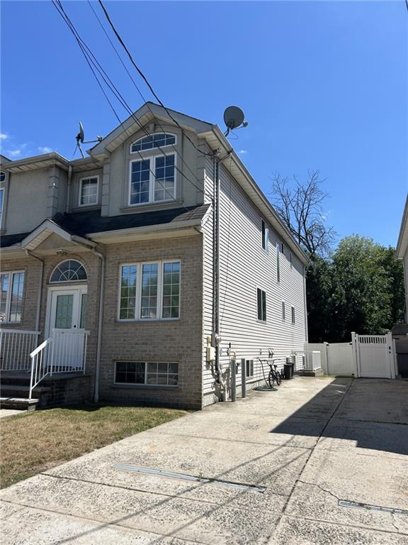 1322 Rockland Avenue New Springville Staten Island NY 10314