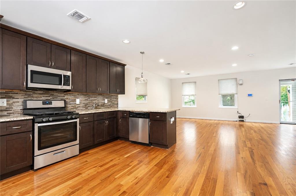 64 Cassidy Place New Brighton Staten Island NY 10301