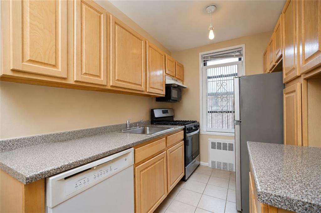 9040 Fort Hamilton Parkway Bay Ridge Brooklyn NY 11209