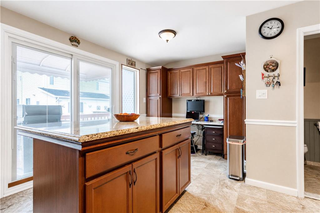 19 Pembrook Loop Rossville Staten Island NY 10309