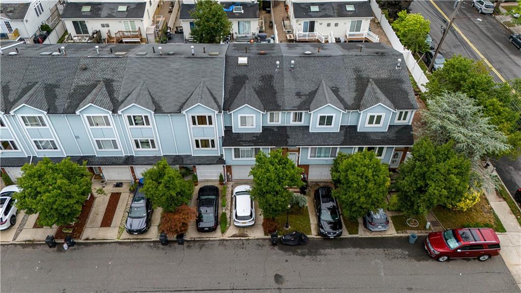 19 Pembrook Loop Rossville Staten Island NY 10309