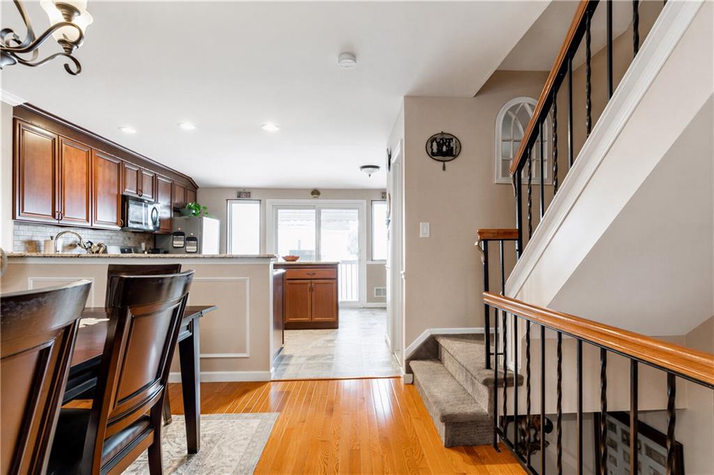 19 Pembrook Loop Rossville Staten Island NY 10309