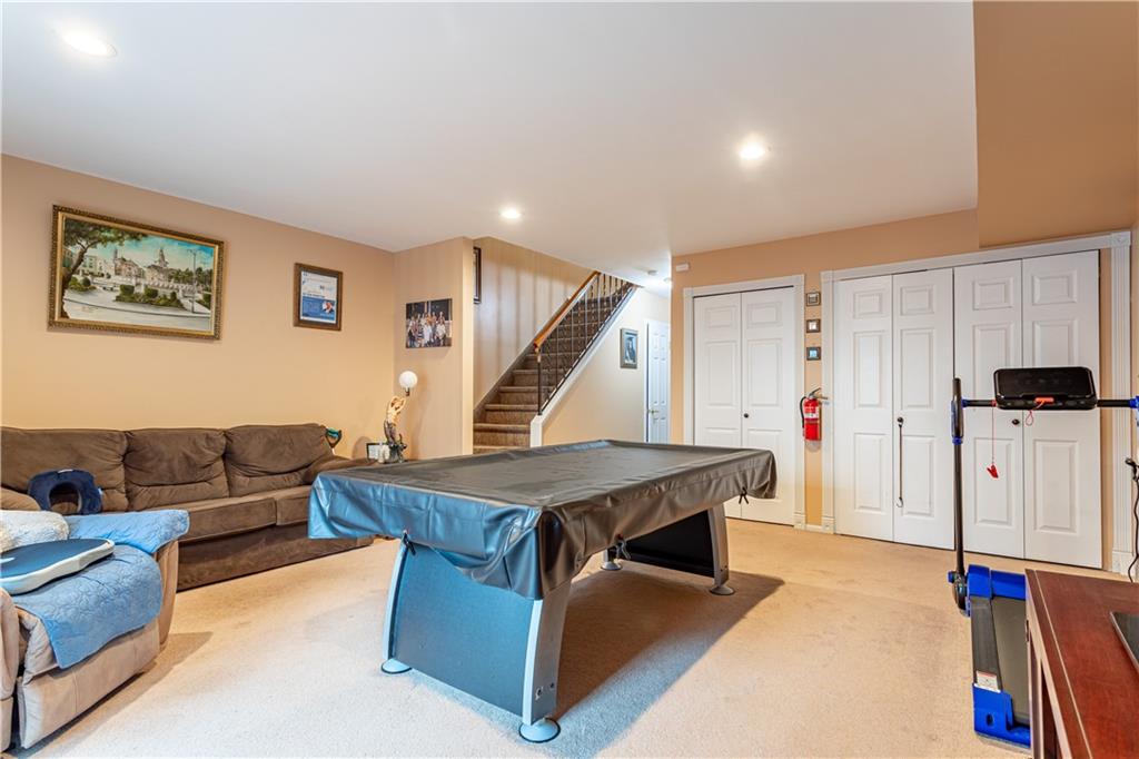 19 Pembrook Loop Rossville Staten Island NY 10309