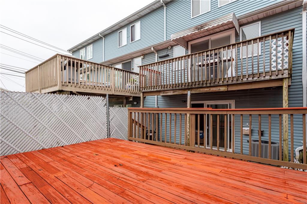 19 Pembrook Loop Rossville Staten Island NY 10309