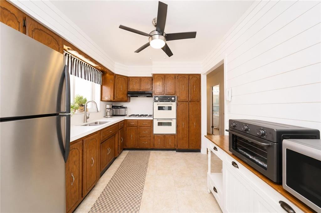 243 Bay 35th Street Bath Beach Brooklyn NY 11214