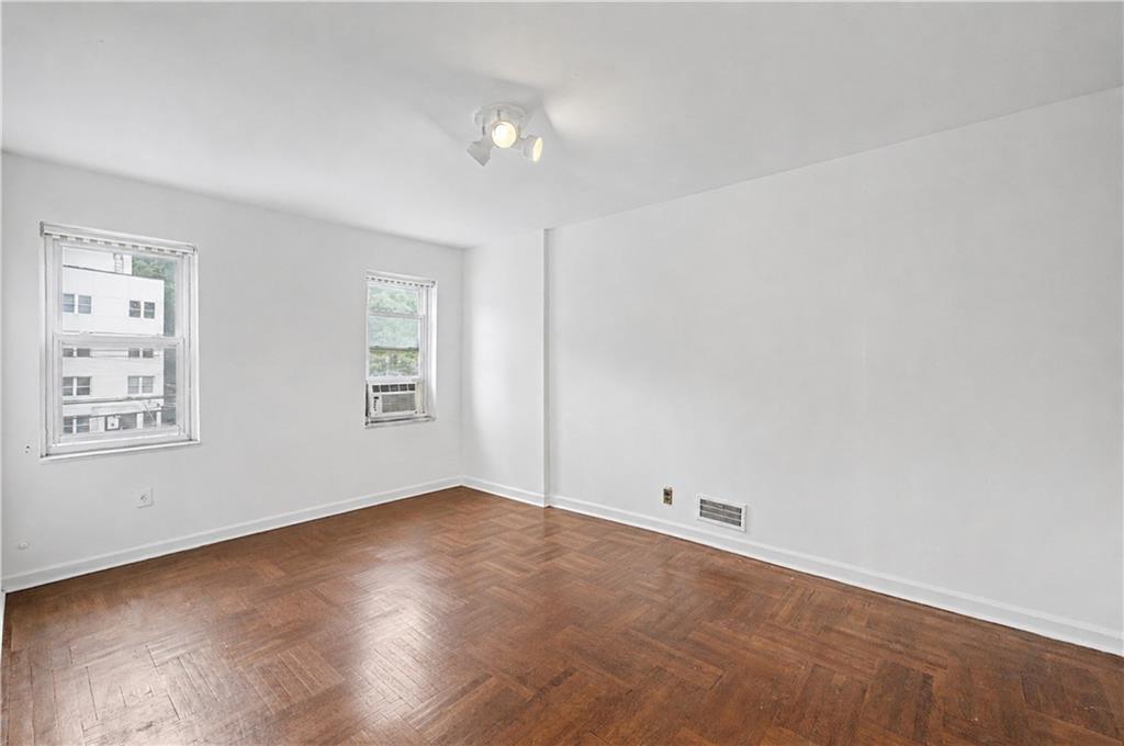 138 Van Cortlandt Park S Bronx NY 10463