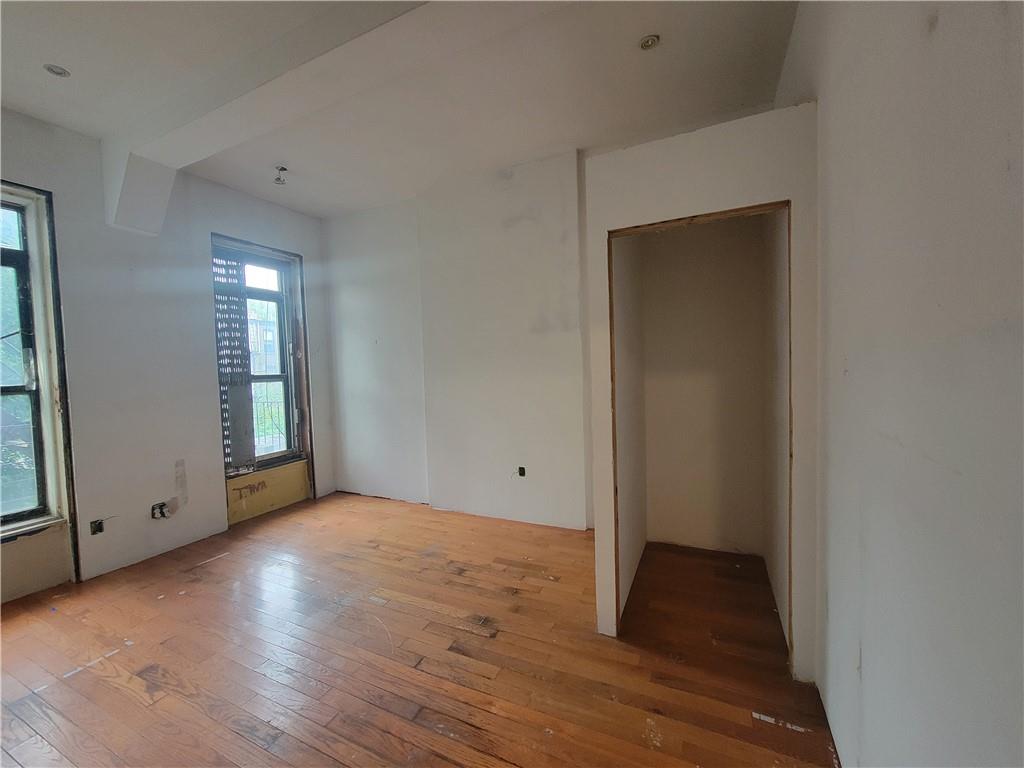 211 Van Buren Street Bedford Stuyvesant Brooklyn NY 11221