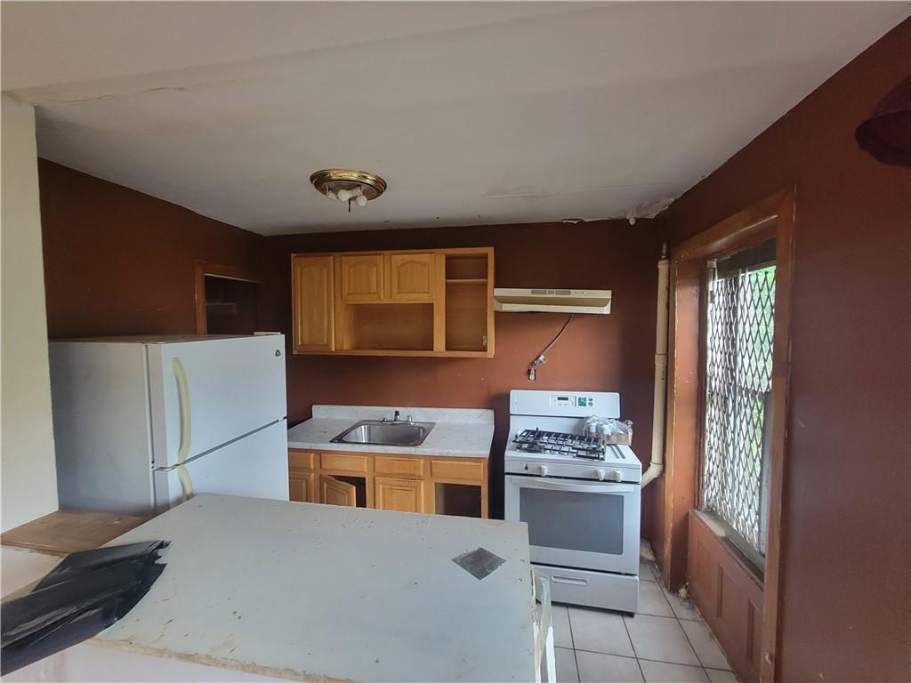 211 Van Buren Street Bedford Stuyvesant Brooklyn NY 11221