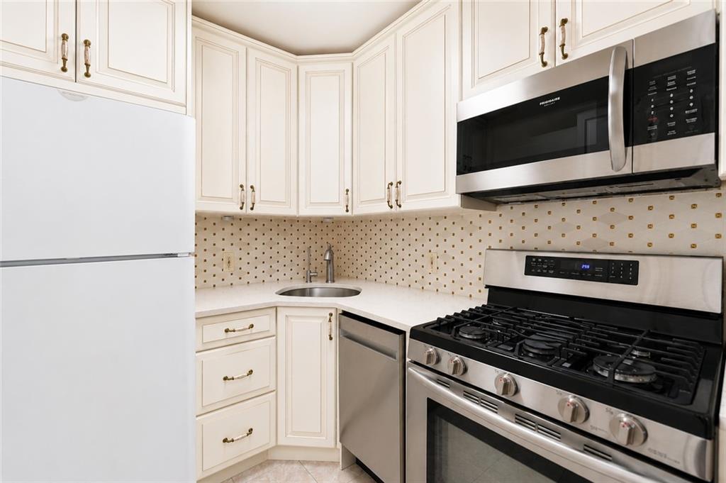 1109 Banner Avenue Brighton Beach Brooklyn NY 11235