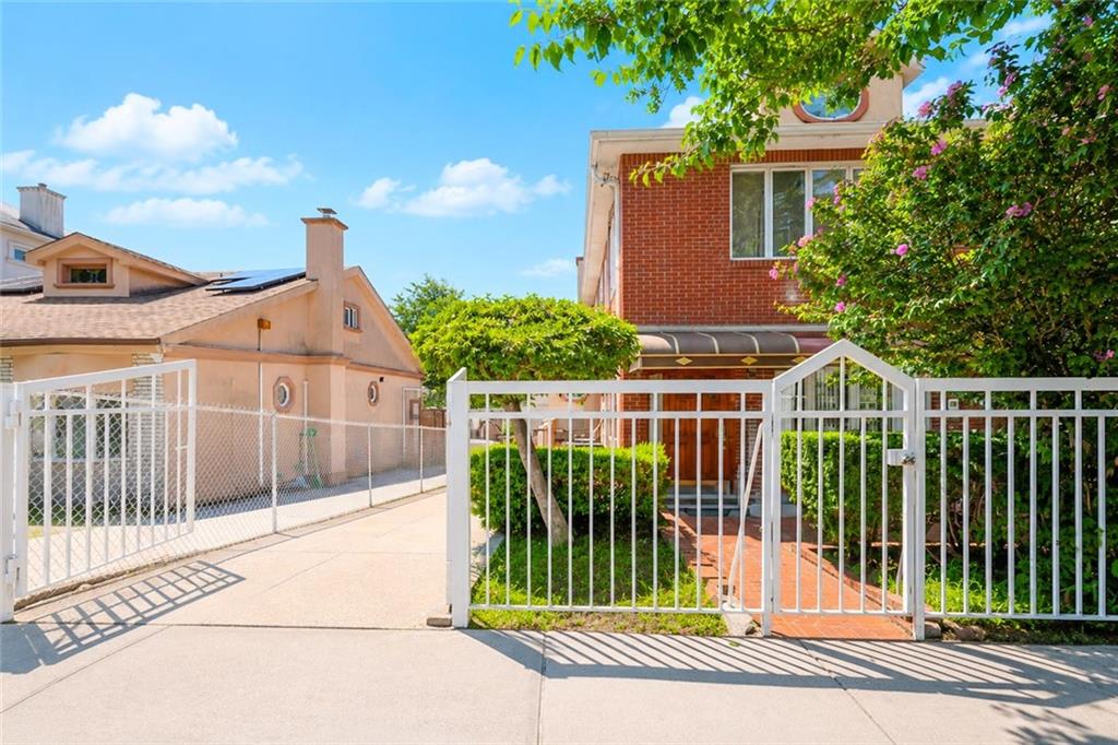 2538 East 29th Street Sheepshead Bay Brooklyn NY 11235