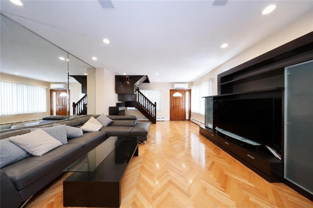 2538 East 29th Street Sheepshead Bay Brooklyn NY 11235