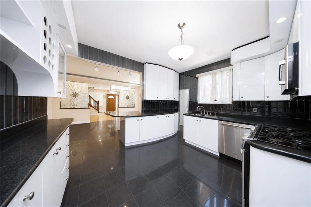 2538 East 29th Street Sheepshead Bay Brooklyn NY 11235