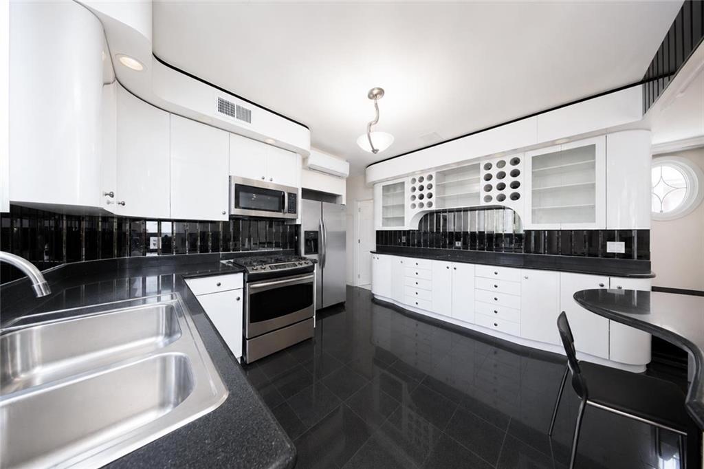 2538 East 29th Street Sheepshead Bay Brooklyn NY 11235