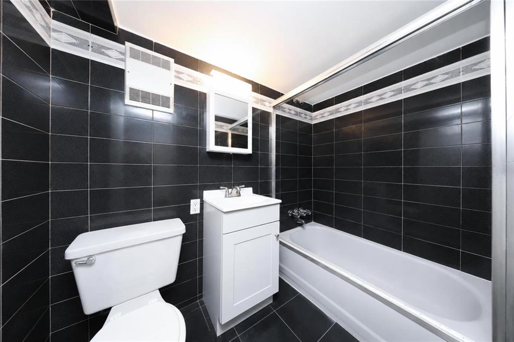 2538 East 29th Street Sheepshead Bay Brooklyn NY 11235