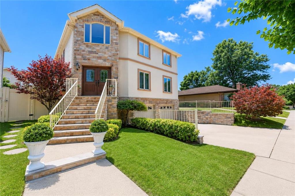 22 Cheshire Place Staten Island NY 10301