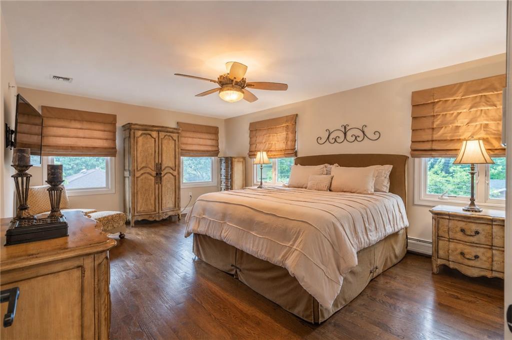22 Cheshire Place Staten Island NY 10301
