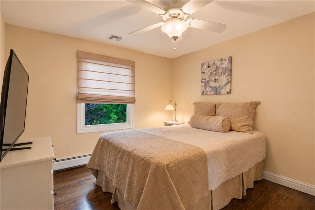 22 Cheshire Place Staten Island NY 10301