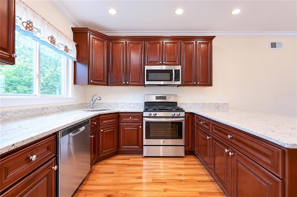 22 Bamberger Lane Eltingville Staten Island NY 10312