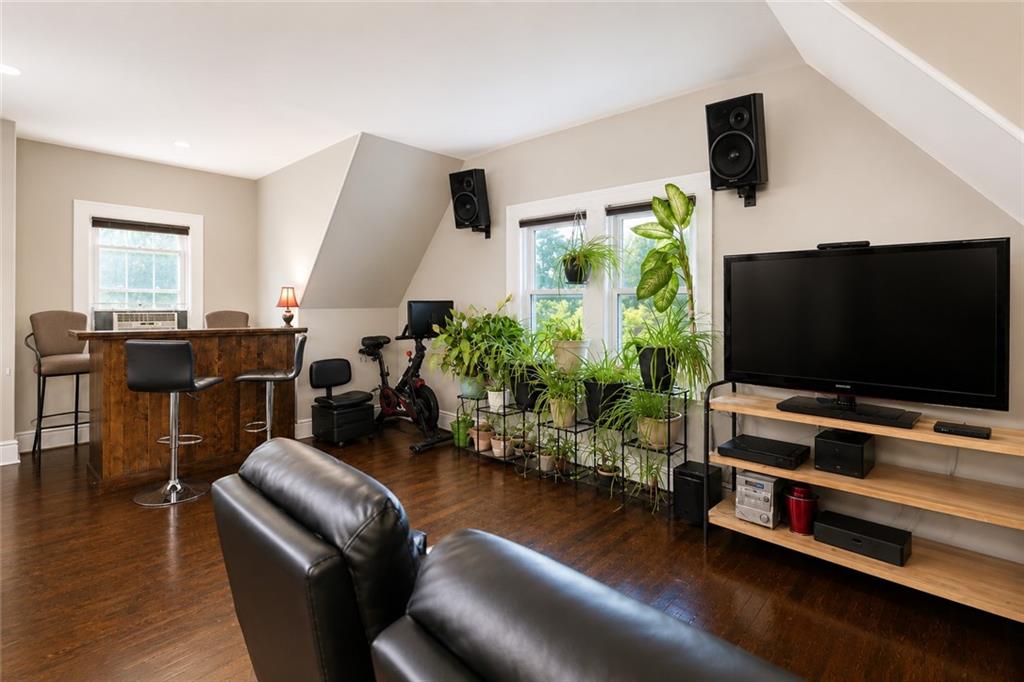 112 Laconia Avenue Dongan Hills Staten Island NY 10305