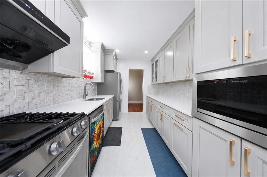 8665 15th Avenue Bath Beach Brooklyn NY 11228