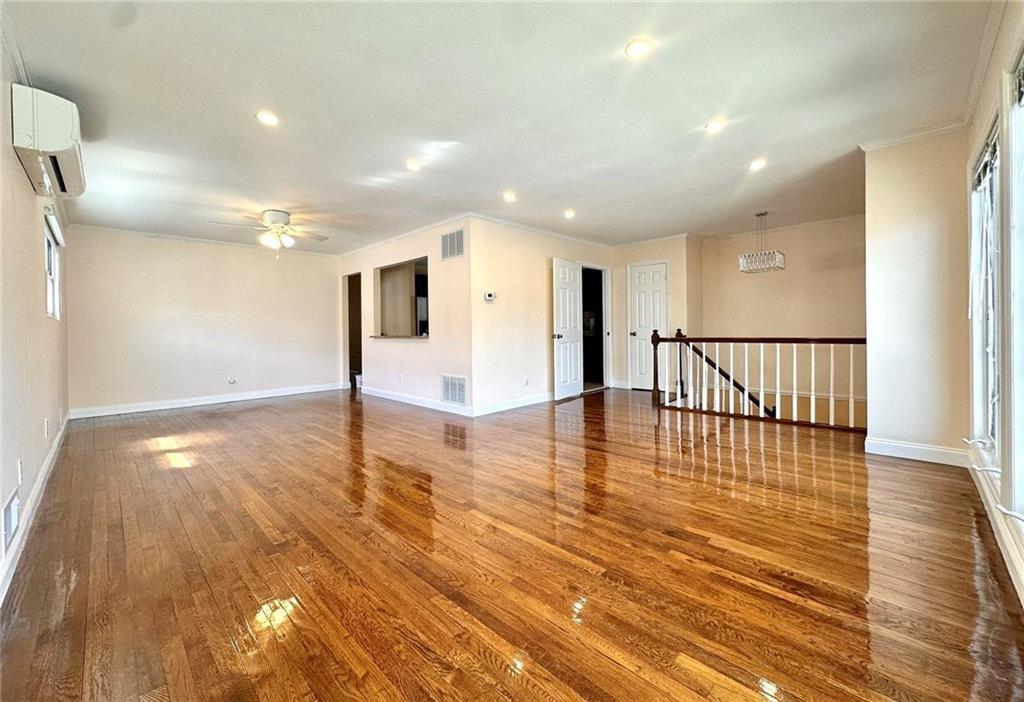 128 Queen Street Manor Heights Staten Island NY 10314
