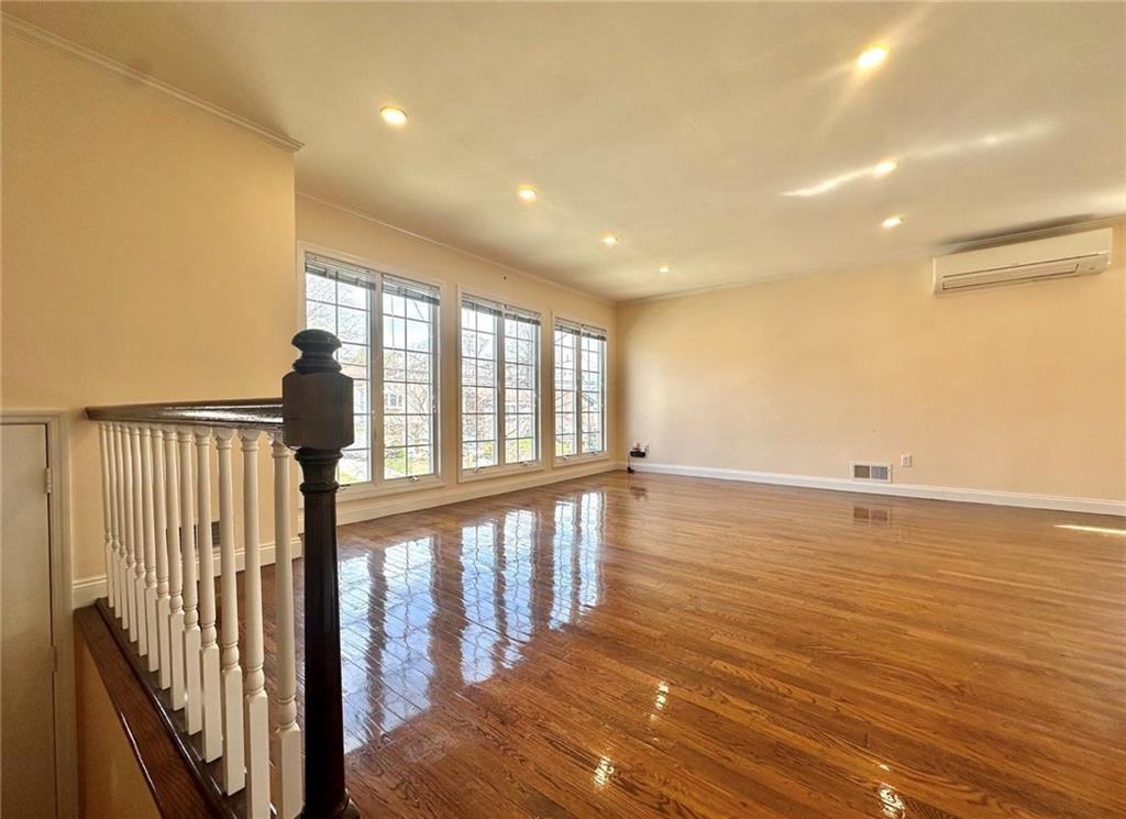 128 Queen Street Manor Heights Staten Island NY 10314