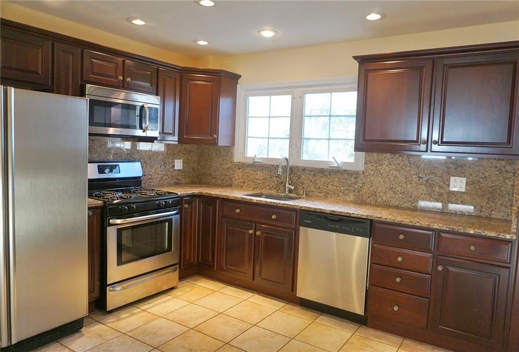 128 Queen Street Manor Heights Staten Island NY 10314