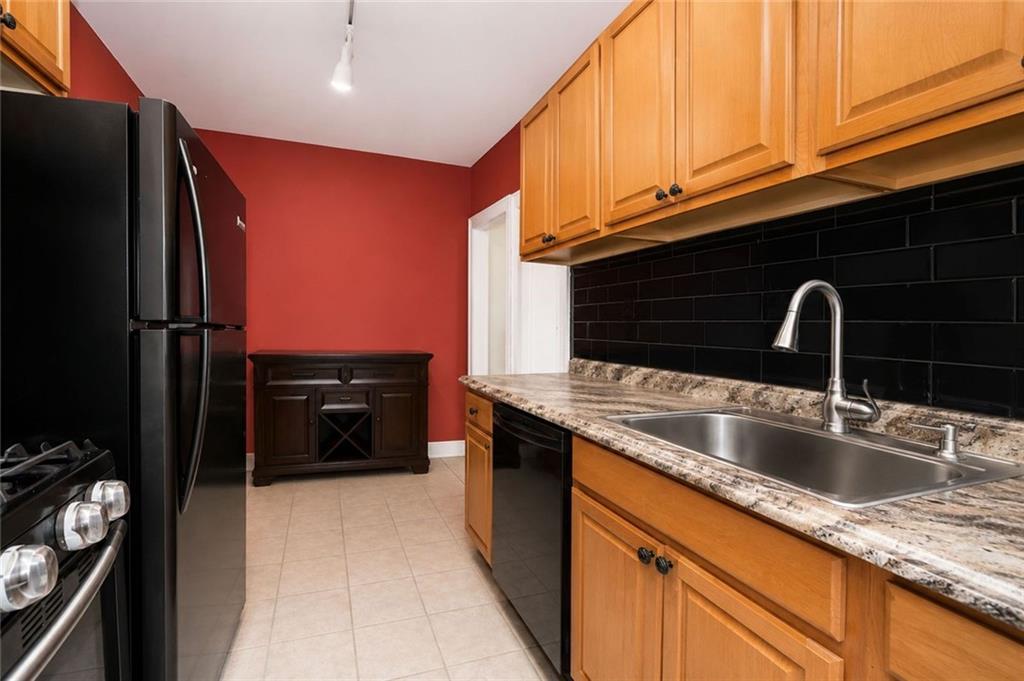 2755 East 28th Street Sheepshead Bay Brooklyn NY 11235