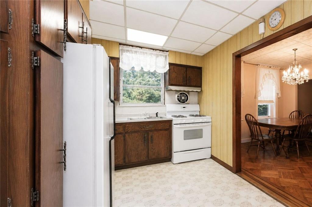 2755 East 28th Street Sheepshead Bay Brooklyn NY 11235
