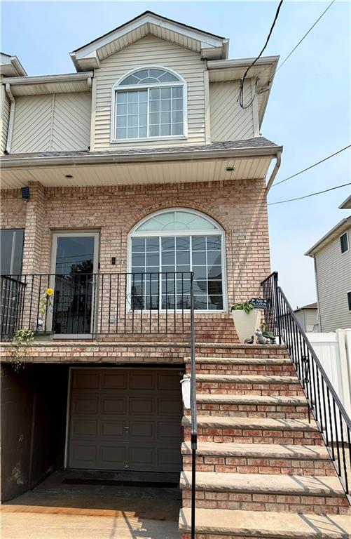 67 Post Lane Mariner's Harbor Staten Island NY 10303
