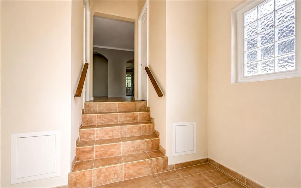 66 Holly Street Staten Island NY 10304