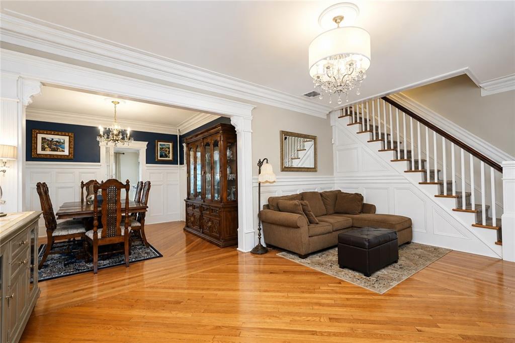 186 Burbank Avenue New Dorp Staten Island NY 10306