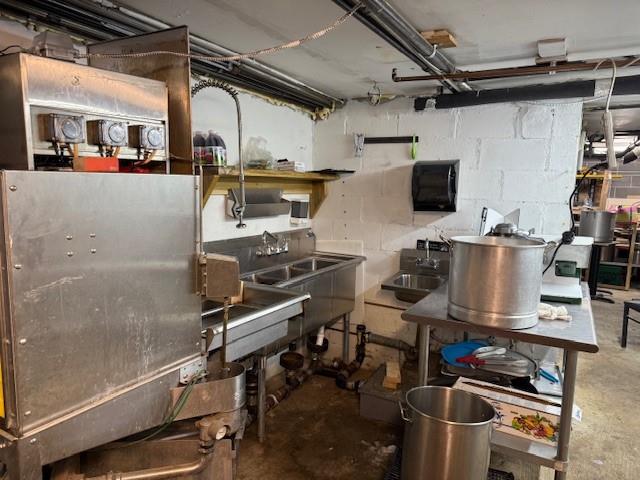 7404 3rd Avenue Bay Ridge Brooklyn NY 00000