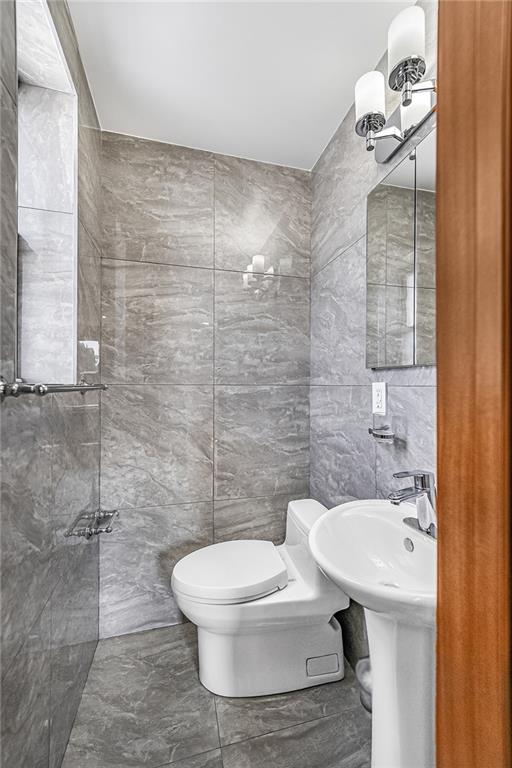 759 East 10th Street Midwood Brooklyn NY 11230