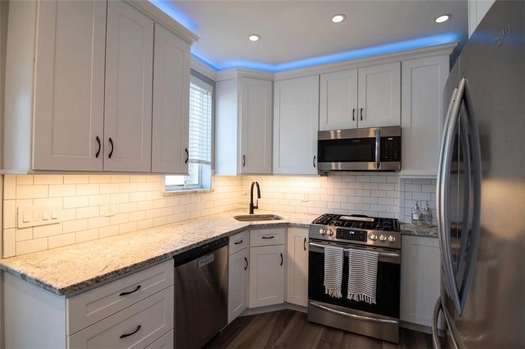 294 Bay 13th Street Bensonhurst Brooklyn NY 11214