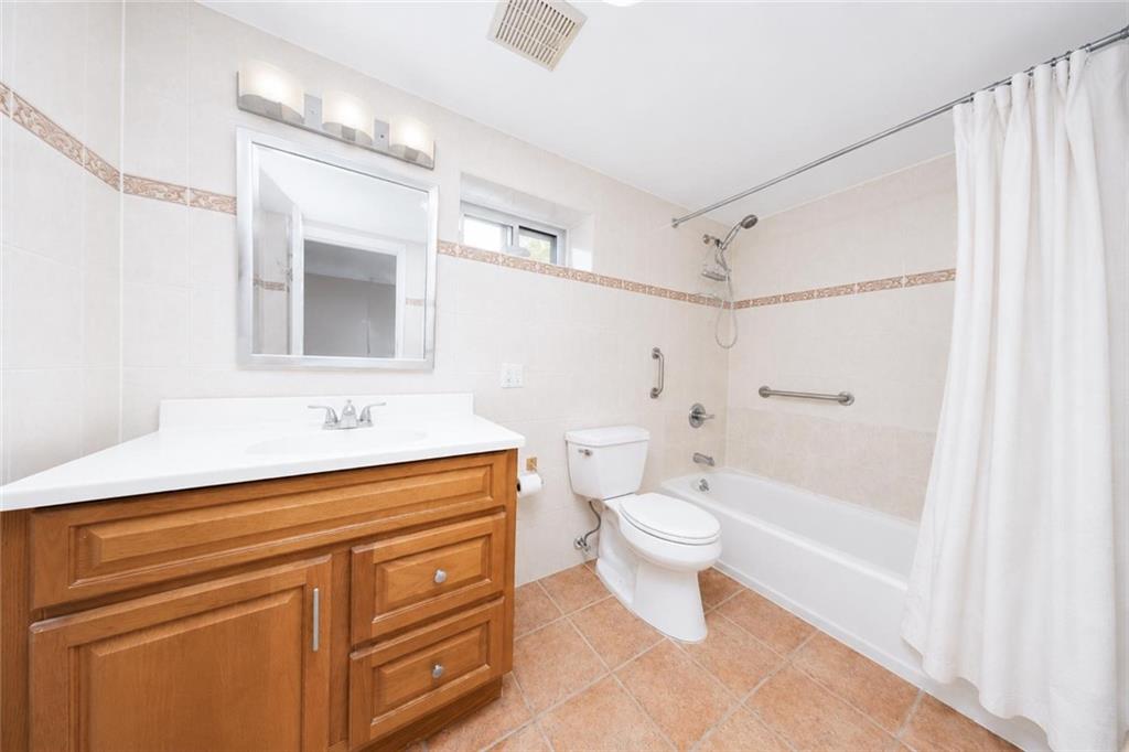 8686 Bay 16th Street Bath Beach Brooklyn NY 11214