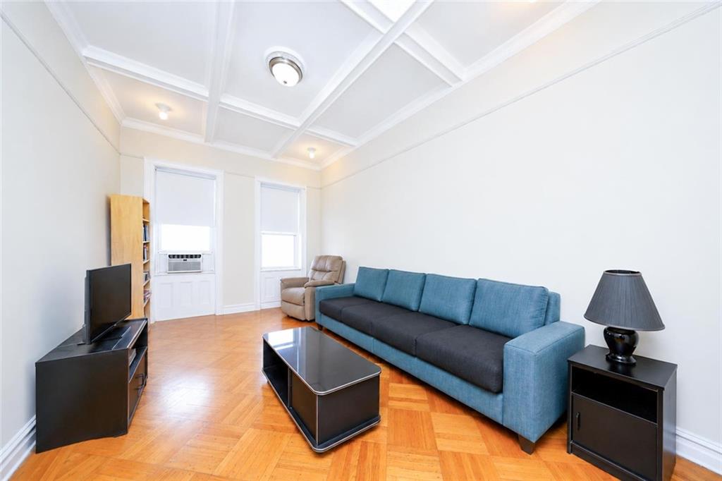 957 Bay Ridge Avenue Bensonhurst Brooklyn NY 11219