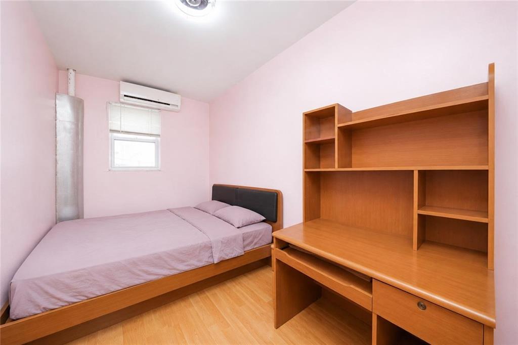 2007 East 28th Street Sheepshead Bay Brooklyn NY 11229