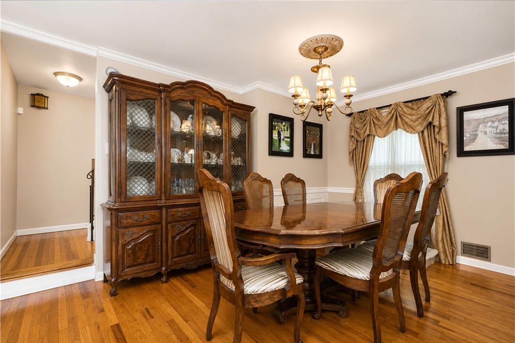 11 Remsen Street Dongan Hills Staten Island NY 10304