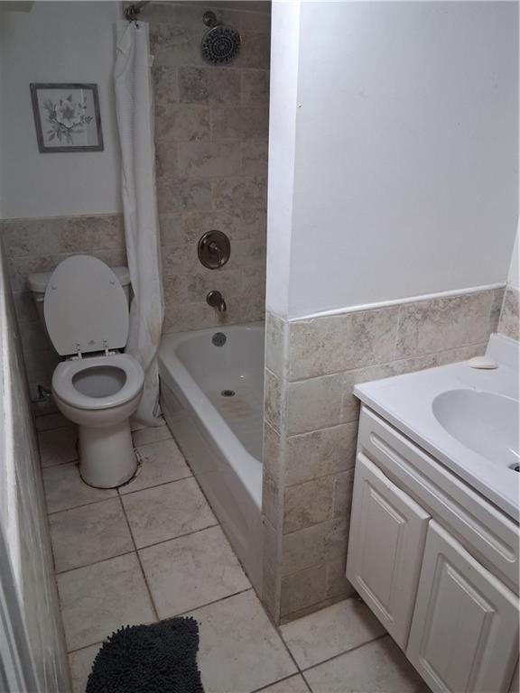 941 East 15th Street Midwood Brooklyn NY 11230