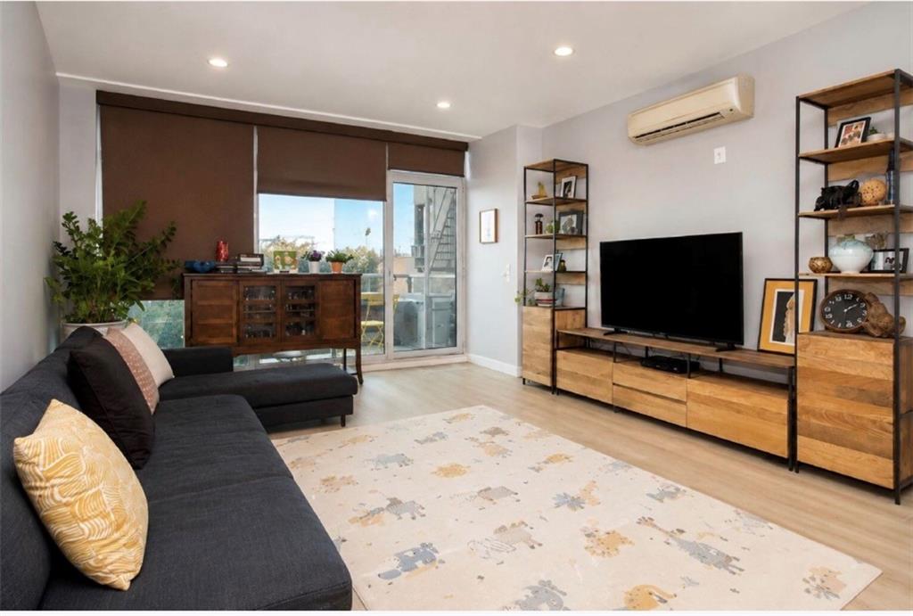 384 Neptune Avenue Brighton Beach Brooklyn NY 11235