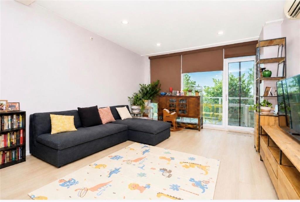 384 Neptune Avenue Brighton Beach Brooklyn NY 11235