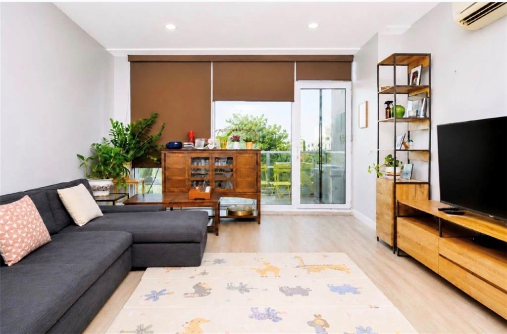 384 Neptune Avenue Brighton Beach Brooklyn NY 11235