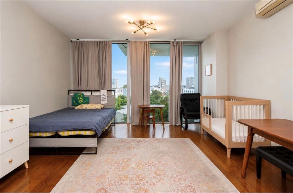 384 Neptune Avenue Brighton Beach Brooklyn NY 11235