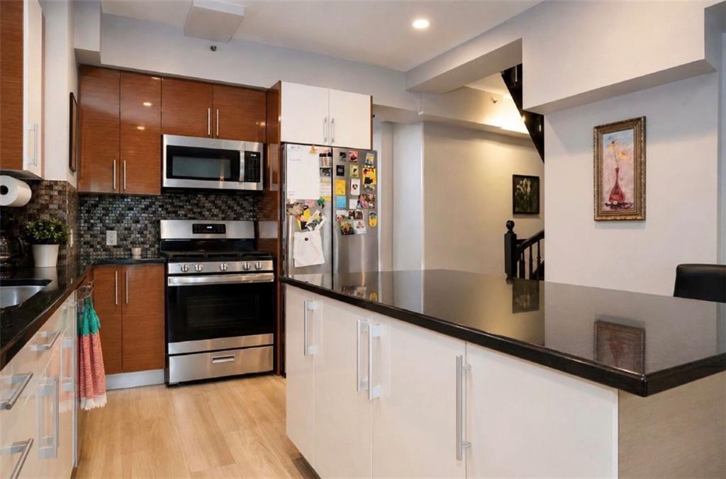 384 Neptune Avenue Brighton Beach Brooklyn NY 11235